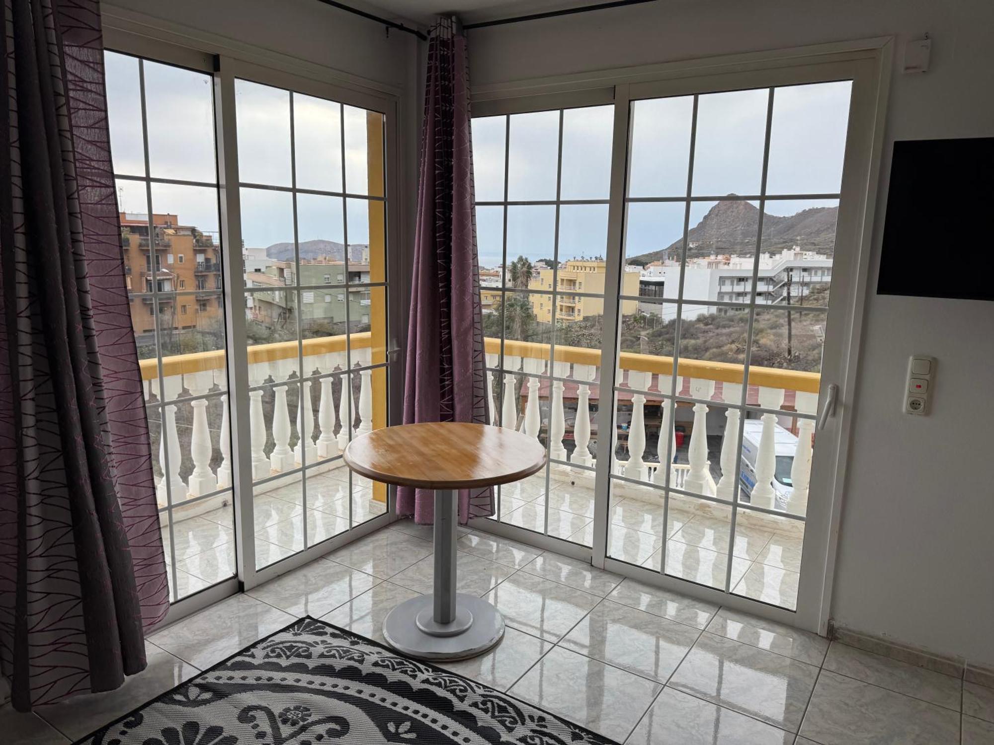 Villa Kary Арона Екстер'єр фото